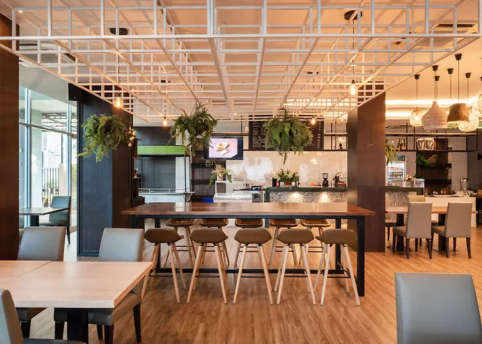 Kokotel Dheva Thonglor מלון